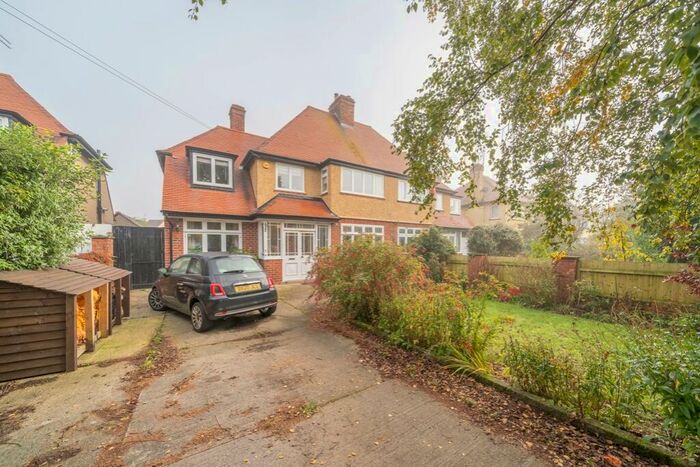 5 Bedroom Semi-Detached House For Sale In Bertram Drive North, CH47