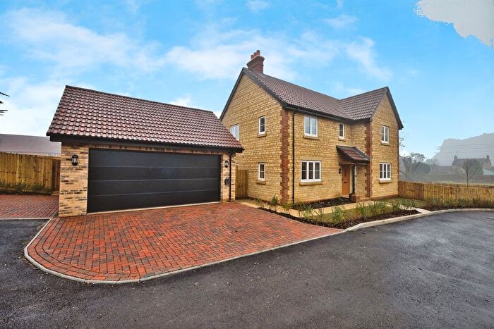 4 Bedroom Detached House For Sale In Mountford Court, East Coker, Yeovil, BA22