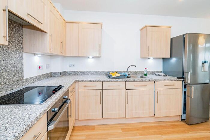 1 Bedroom Flat For Sale In High Street, Southampton, Hampshire, SO14