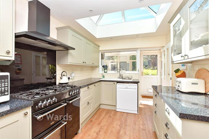 3 Bedroom Detached House For Sale In Minster Road, Minster On Sea, Sheerness, Kent, ME12