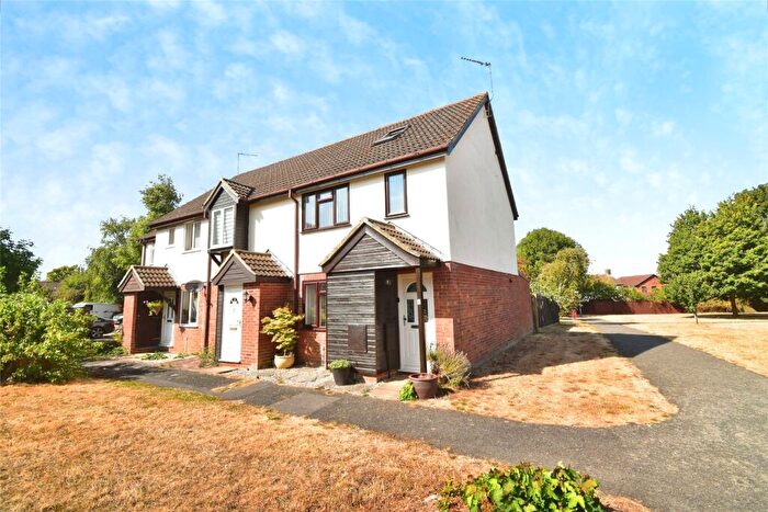 4 Bedroom End Of Terrace House For Sale In Longlands Walk, Winslow, MK18