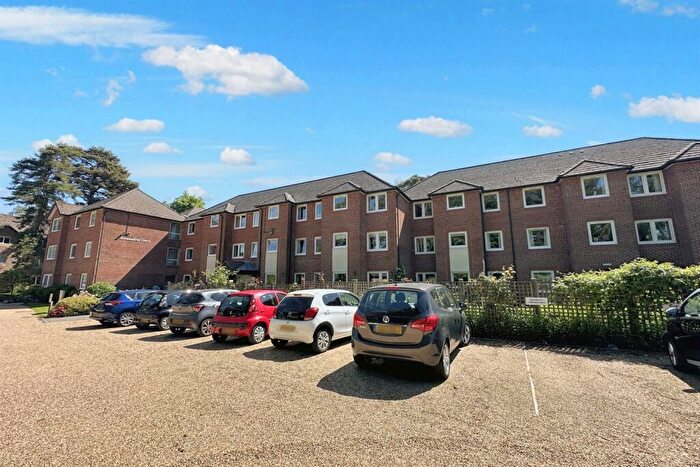 2 Bedroom Retirement Property For Sale In Ferndown, BH22