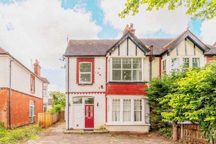 2 Bedroom Flat To Rent In St James Road, Sutton, SM1