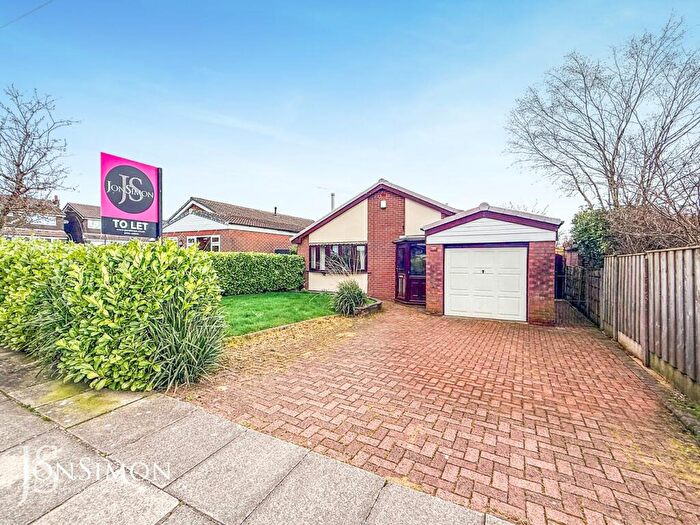 3 Bedroom Detached Bungalow To Rent In Garstang Drive, Seddons Farm, Bury, BL8