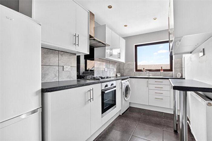 1 Bedroom Maisonette For Sale In Hillberry, Bracknell, Berkshire, RG12