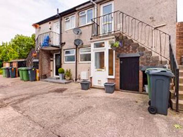 2 Bedroom Flat For Sale In Fairwood Road, Llandaff, Cardiff, CF5