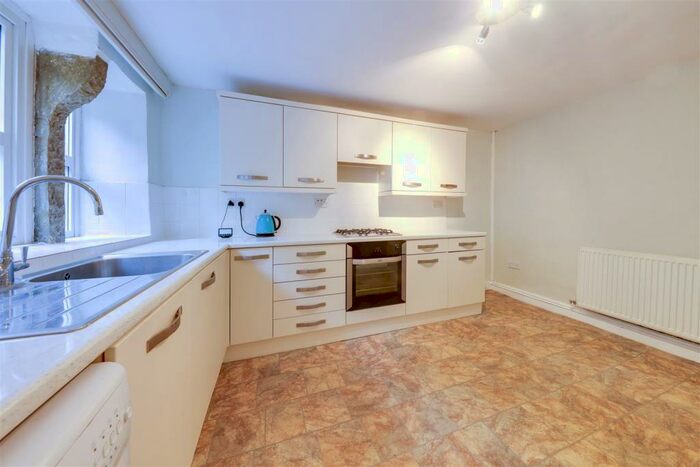 2 Bedroom Terraced House To Rent In Burnley Road East, Waterfoot, Rossendale, BB4