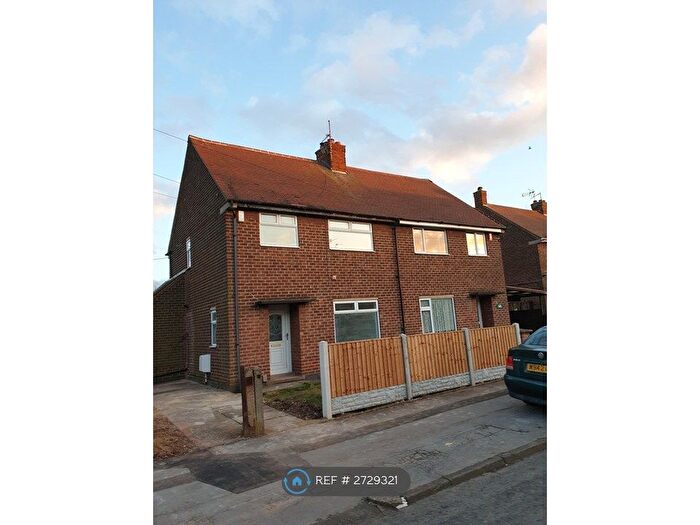 3 Bedroom Semi Detached House To Rent In Salterford Road, Hucknall, Nottingham, NG15