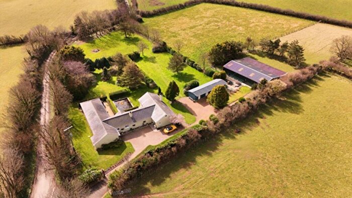 3 Bedroom Smallholding For Sale In Dwyran, Llanfair Pwllgwyngyll, LL61