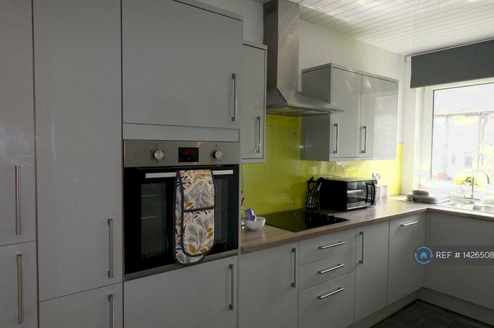 4 Bedroom Flat To Rent In Lady Wilson Street, Airdrie, ML6