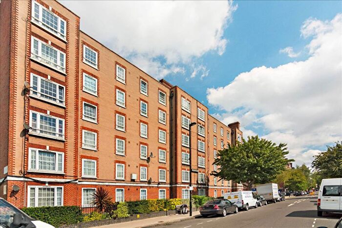 4 Bedroom Flat To Rent In Appleford, Kentish Town, NW5