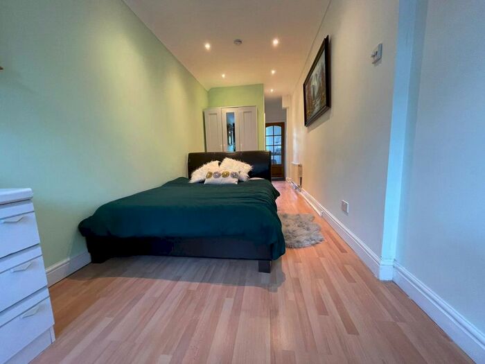 1 Bedroom Property To Rent In Waterloo Road, Ilford, IG6