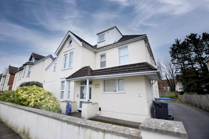 2 Bedroom Flat To Rent In Westby Road, Bournemouth, BH5