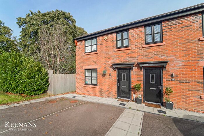 3 Bedroom Semi Detached House For Sale In Scholars Avenue, Salford, M6