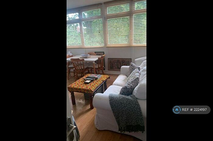 1 Bedroom Flat To Rent In Lambscroft Avenue, London, SE9