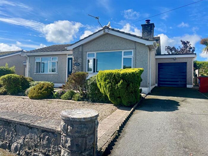 2 Bedroom Detached Bungalow For Sale In Lon Gogarth, Benllech, Tyn-Y-Gongl, LL74