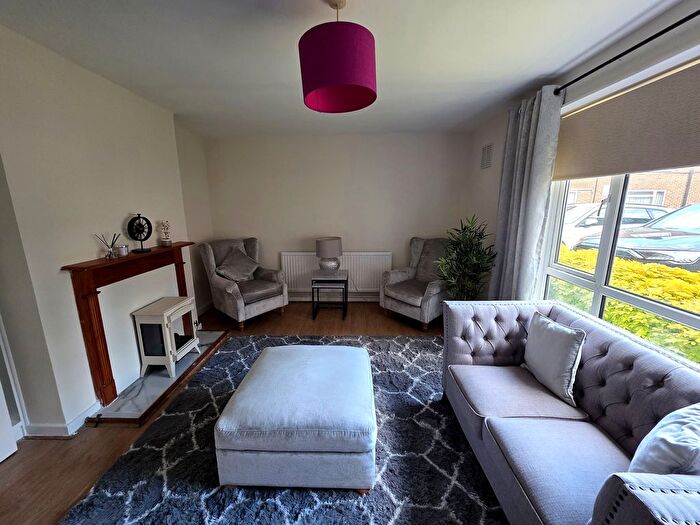 2 Bedroom Flat To Rent In Church Road, London, E10