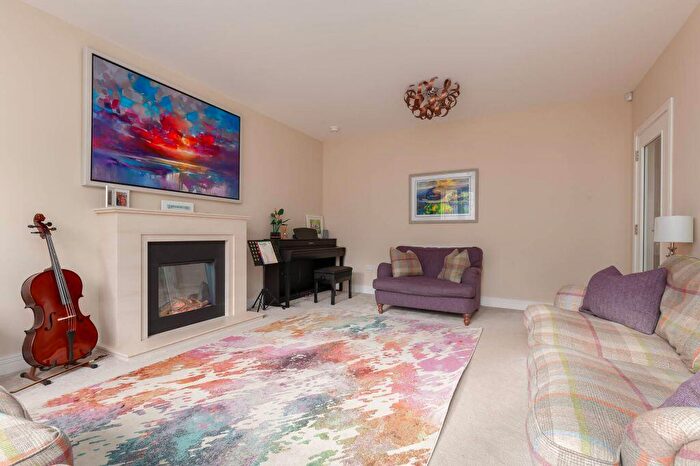 5 Bedroom Detached House For Sale In Fairbairn Street, Balerno, EH14