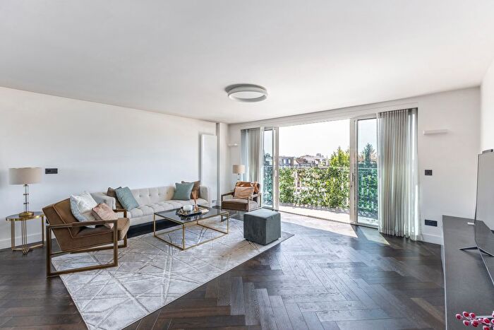 2 Bedroom Flat To Rent In William Mews, London, SW1X