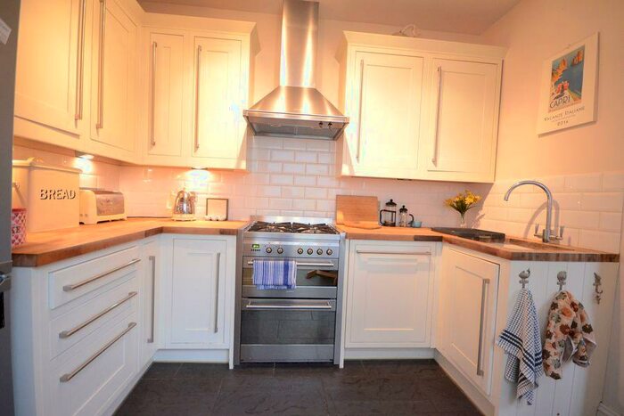 3 Bedroom Terraced House To Rent In Kings Road, Henley On Thames, RG9