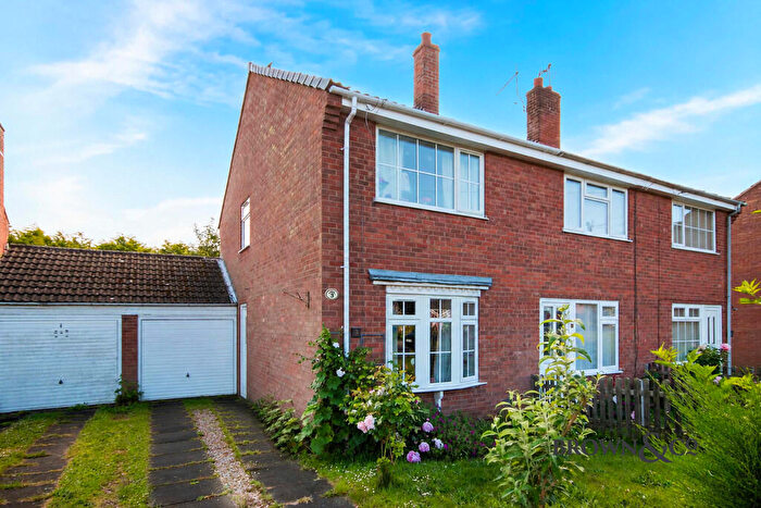 2 Bedroom End Of Terrace House For Sale In The Pastures, Rampton, Retford, DN22