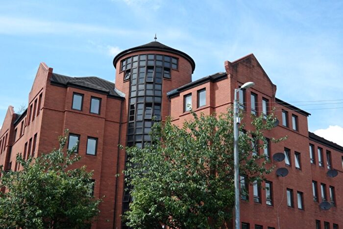 2 Bedroom Flat To Rent In John Knox Street, City Centre, Glasgow, G4