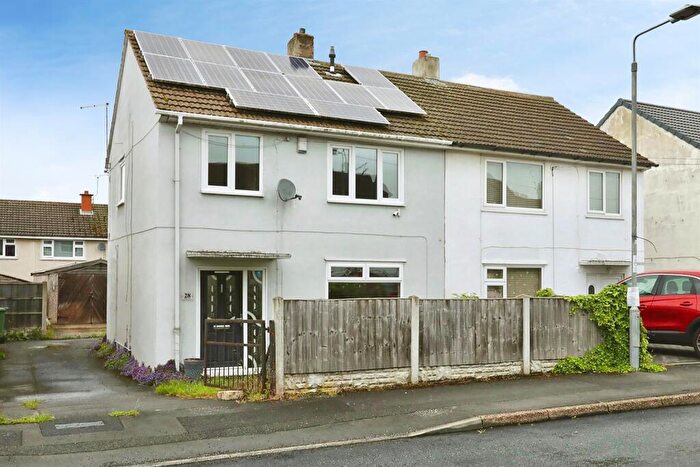 3 Bedroom Semi-Detached House For Sale In Kendal Close, Worksop, S81