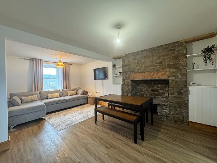 3 Bedroom Semi-detached House For Sale In Heol Y Gors, Cwmgors, Ammanford, Carmarthenshire., SA18