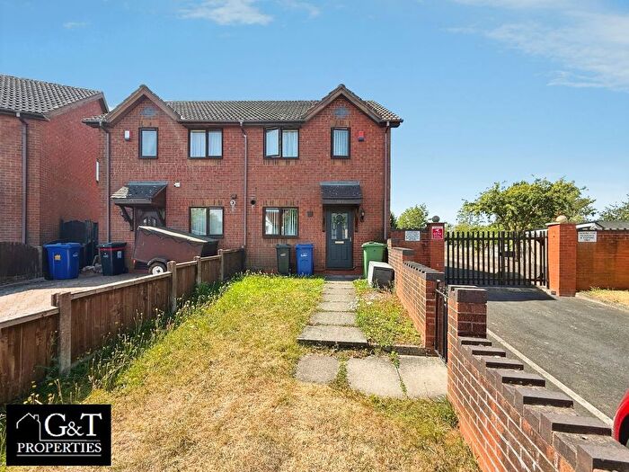 3 Bedroom Semi-Detached House To Rent In Bryce Road, Brierley Hill, DY5