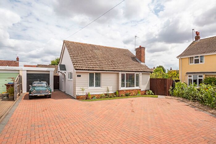 2 Bedroom Detached Bungalow For Sale In Peacocks Close, Cavendish, Sudbury, CO10