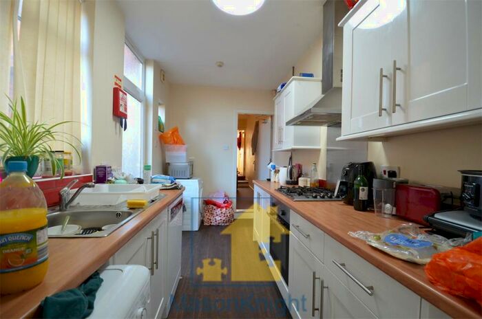 5 Bedroom Terraced House To Rent In Flexible Statrt Date Student Property - Manilla RoadSelly Oak, Birmingham, B29