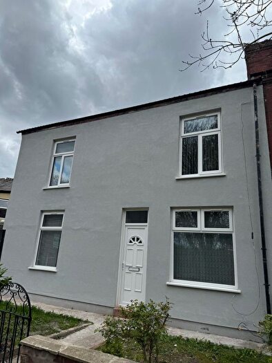 3 Bedroom End Of Terrace House To Rent In Cleveland Road, Manchester, M8