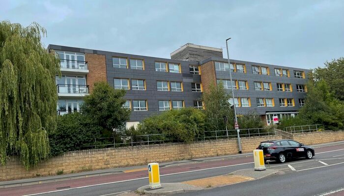 1 Bedroom Flat For Sale In Flat Kirkstall Gate, Commercial Road, Leeds, West Yorkshire, LS5