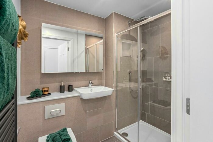 2 Bedroom Apartment To Rent In London Road, Plaistow Hub, London, E13