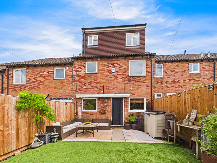 4 Bedroom House For Sale In Churchill Drive, Marlow, Buckinghamshire, SL7