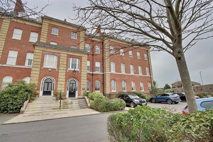 2 Bedroom Duplex For Sale In Clocktower Drive, Southsea, PO4