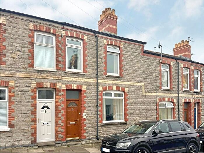 3 Bedroom Terraced House For Sale In King Street, Penarth, CF64