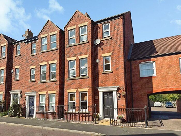 4 Bedroom Town House For Sale In Warkworth Woods, Newcastle Upon Tyne, NE3