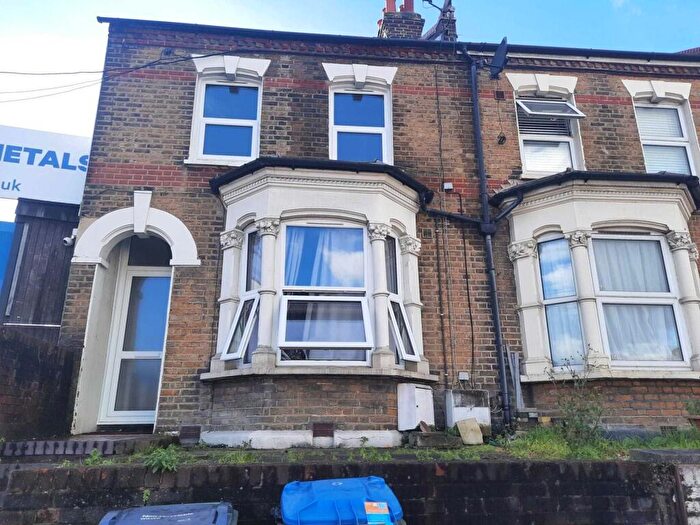 1 Bedroom Flat To Rent In Wickham Lane, Abbey Wood, SE2