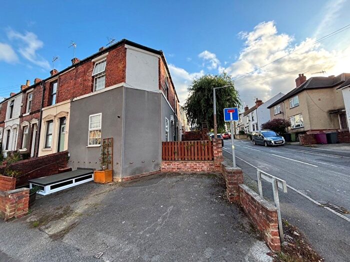 2 Bedroom End Terrace House For Sale In Wilson Street, Dronfield, Derbyshire, S18