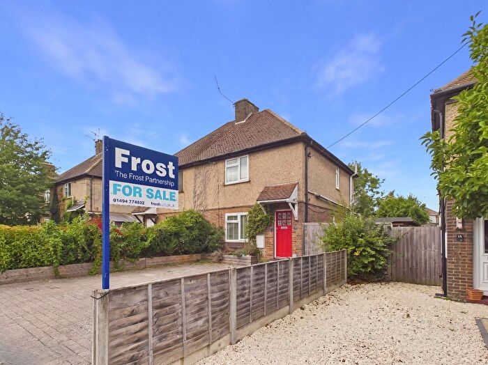 3 Bedroom Semi Detached House For Sale In Upland Avenue, Chesham, Buckinghamshire, HP5