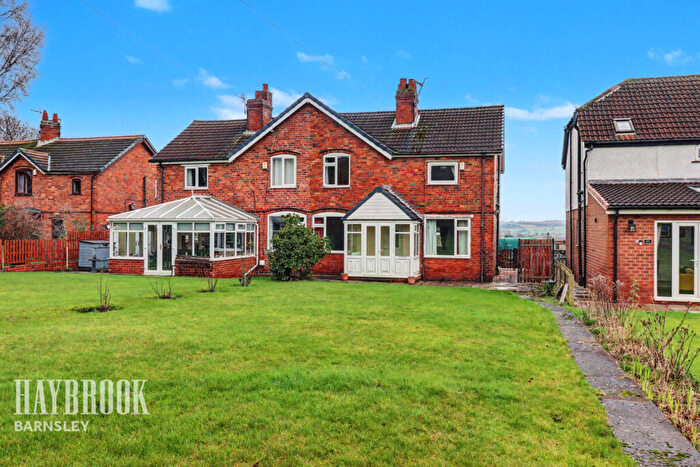 3 Bedroom Semi Detached House For Sale In Pontefract Road, Cudworth, S72