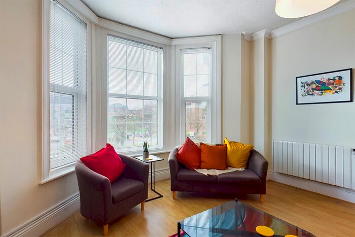 1 Bedroom Flat To Rent In Warren Mount, Tremona Road, Southampton SO16