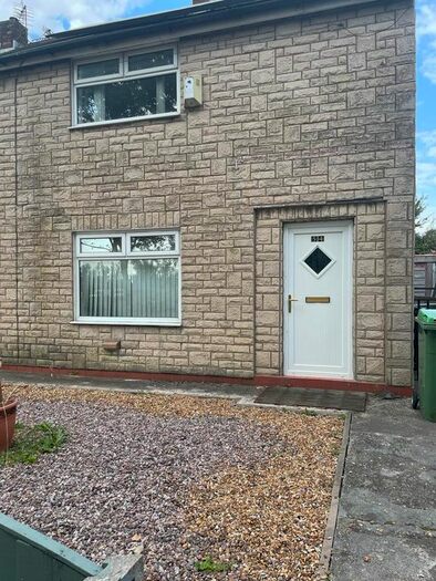 2 Bedroom Semi-Detached House To Rent In St Martins Road, Fitton Hill, Oldham, OL8