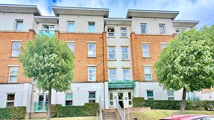 2 Bedroom Flat To Rent In Highbury Drive, Burney House Highbury Drive, KT22