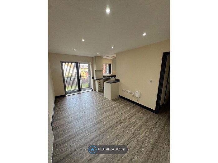 1 Bedroom Flat To Rent In Burgess Road, Leicester, LE2