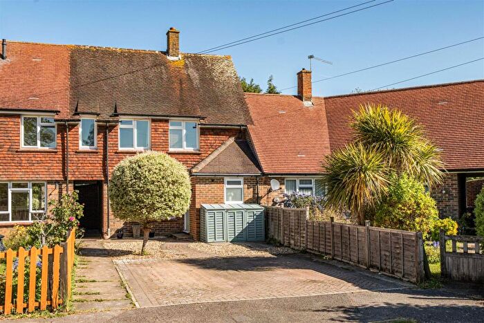3 Bedroom House For Sale In Meadowlands, West Clandon, GU4