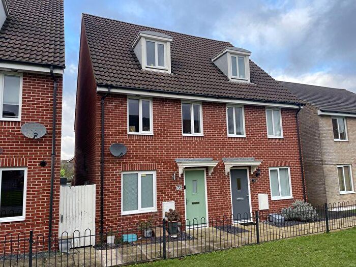 3 Bedroom Semi-Detached House For Sale In Wellstead Way, Hedge End, SO30