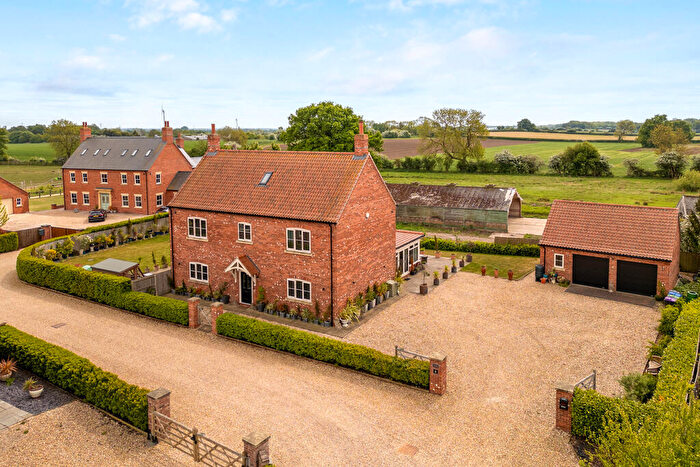6 Bedroom Detached House For Sale In Lincoln Court, Lincoln Road, Fenton, Lincoln, Lincolnshire, LN1