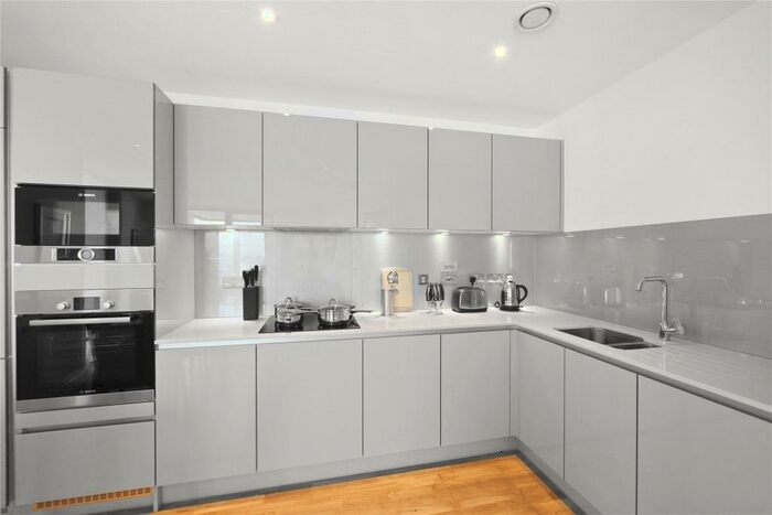 2 Bedroom Apartment To Rent In Station Road Lewisham London, SE13
